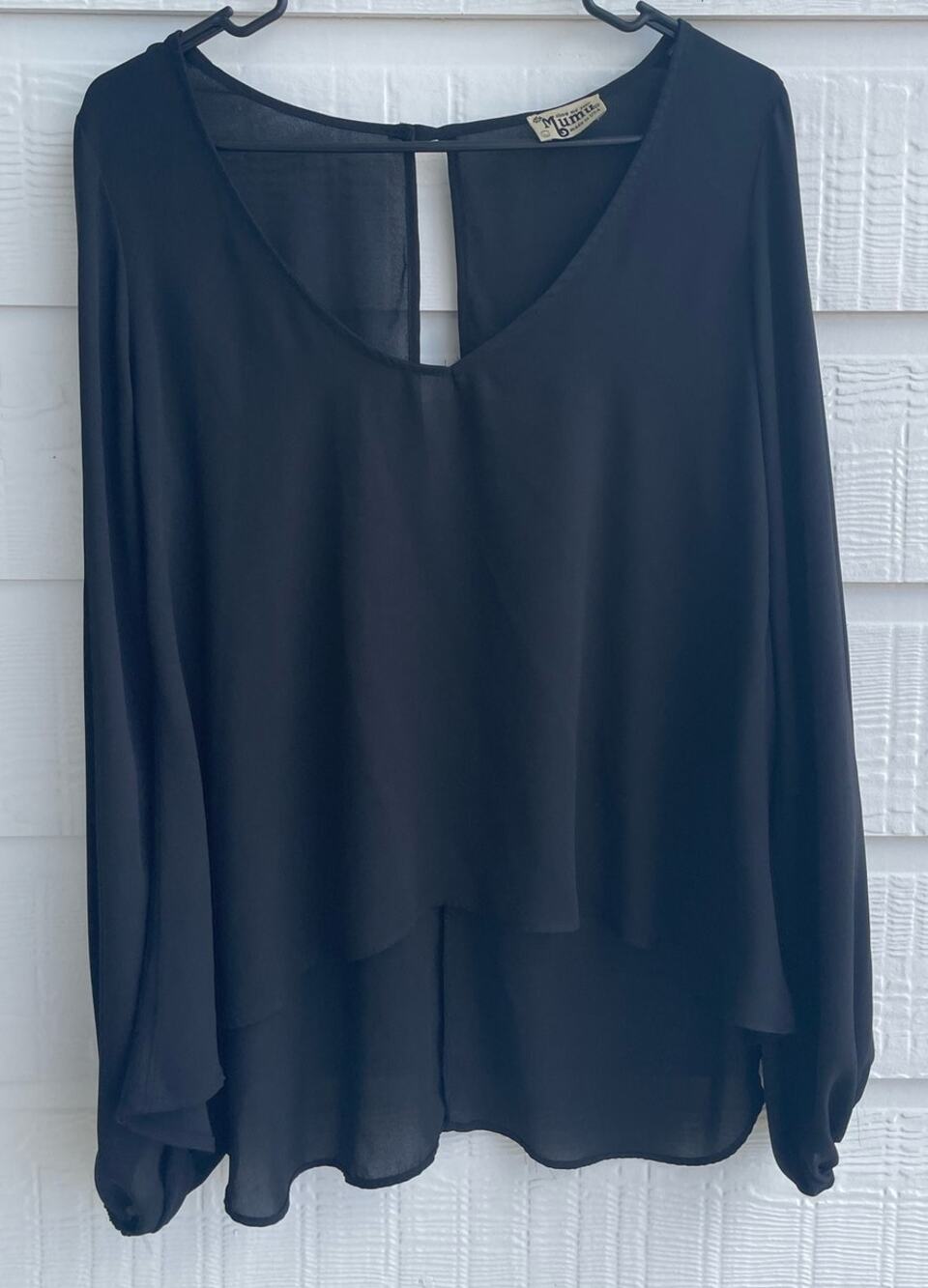 Black Show Me Your Mumu Large L/S Sheer hi/low hem blouse